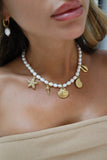 COLLIER • NINA •