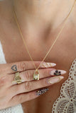 COLLIER • GLORY •