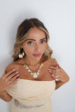 COLLIER • CAROLA •
