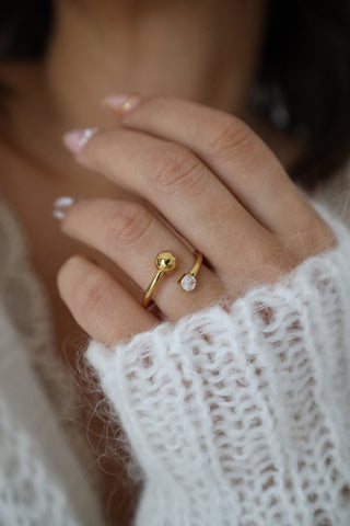 BAGUE • LÉANE •