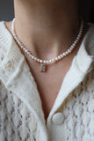 COLLIER • LEILA •