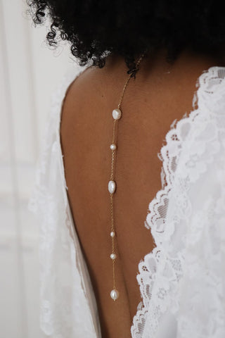COLLIER DE DOS • BRIDA •