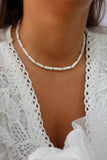 COLLIER • NU-PIED •
