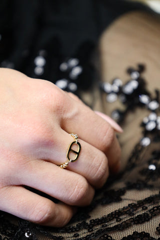 BAGUE • BAISER •