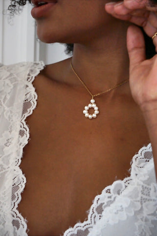 COLLIER • POSYA •